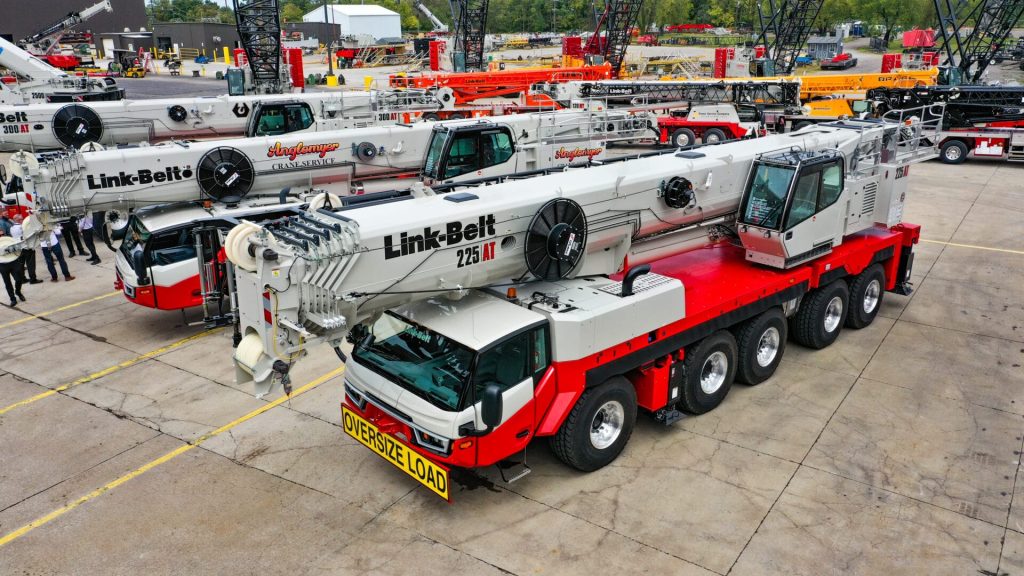 Link-Belt_Cranes-min