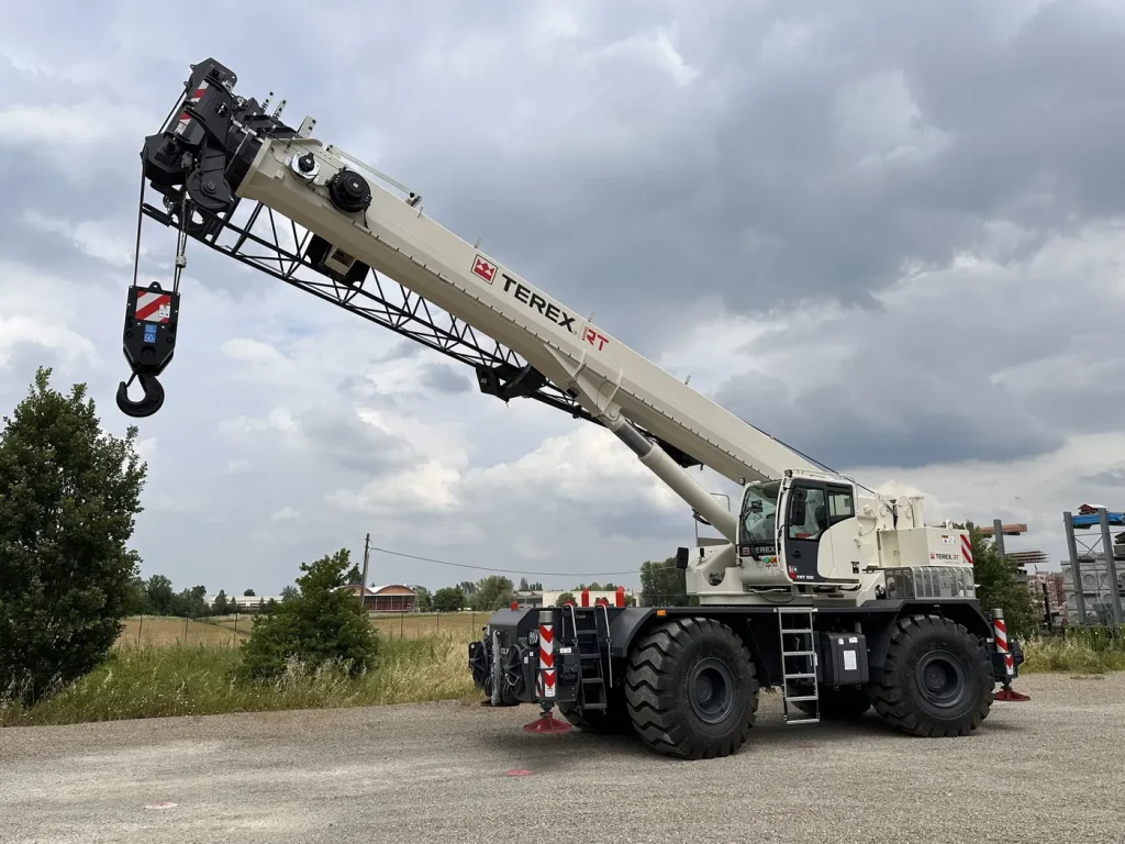 terex_rough_terrain_trt100